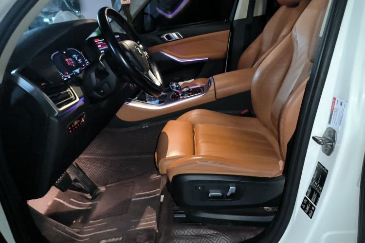 Used BMW X5 2019 xDrive40i M Sport U.S. specification Left Front Seat