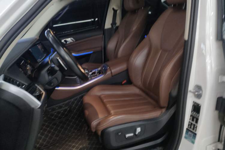 Used BMW X5 2019 xDrive30i M Sport Package Left Front Seat