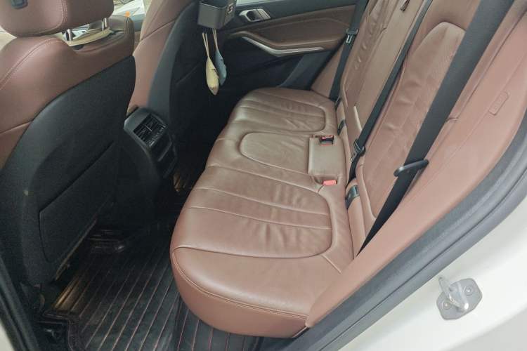 Used BMW X5 2019 xDrive40i M Sport Package Left Rear Seat