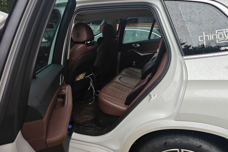 Used BMW X5 2019 xDrive40i M Sport Package Left Rear Seat