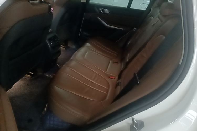 Used BMW X5 2019 xDrive40i M Sport Package Left Rear Seat