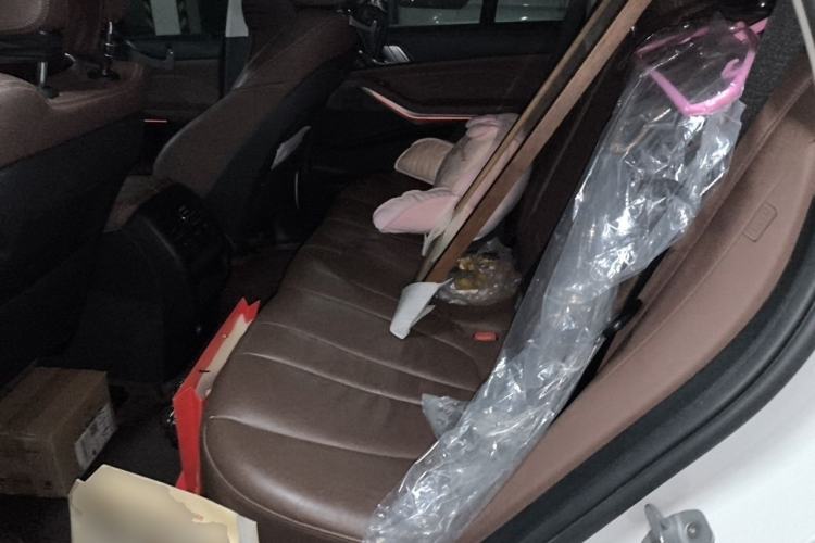 Used BMW X5 2019 xDrive40i M Sport Package Left Rear Seat