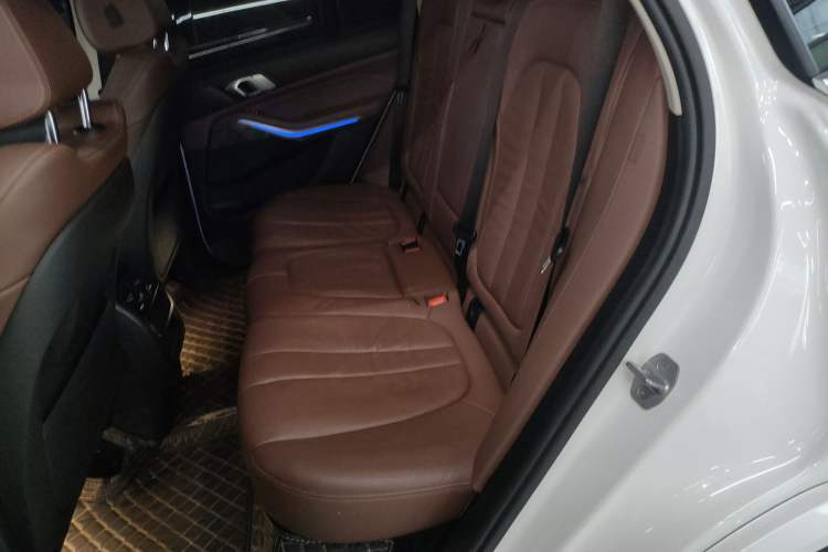 Used BMW X5 2019 xDrive30i M Sport Package Left Rear Seat