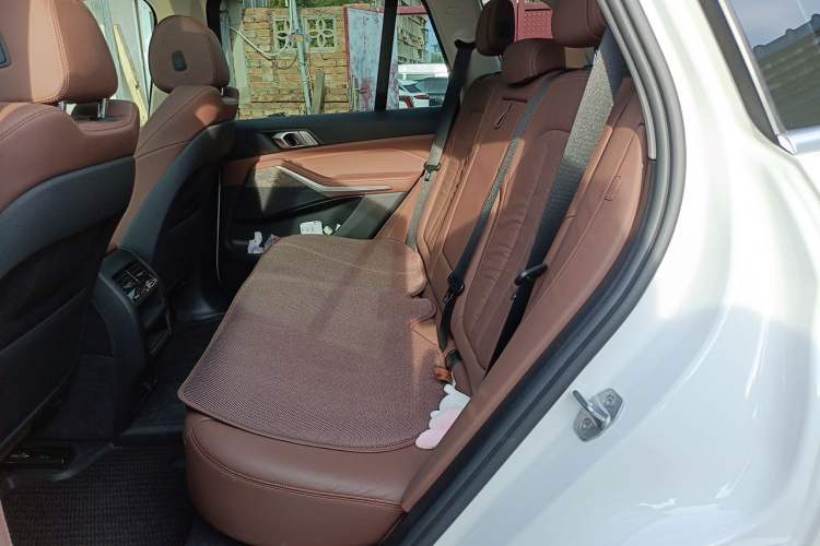 Used BMW X5 2019 xDrive40i M Sport Package Left Rear Seat