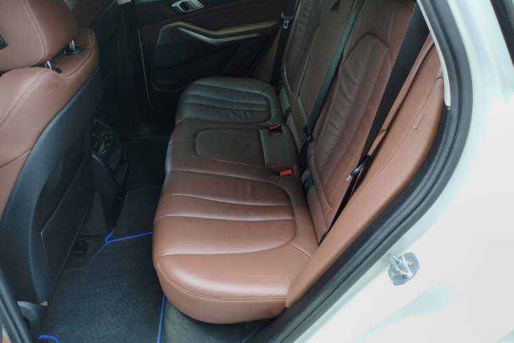 Used BMW X5 2019 xDrive40i M Sport Package Left Rear Seat