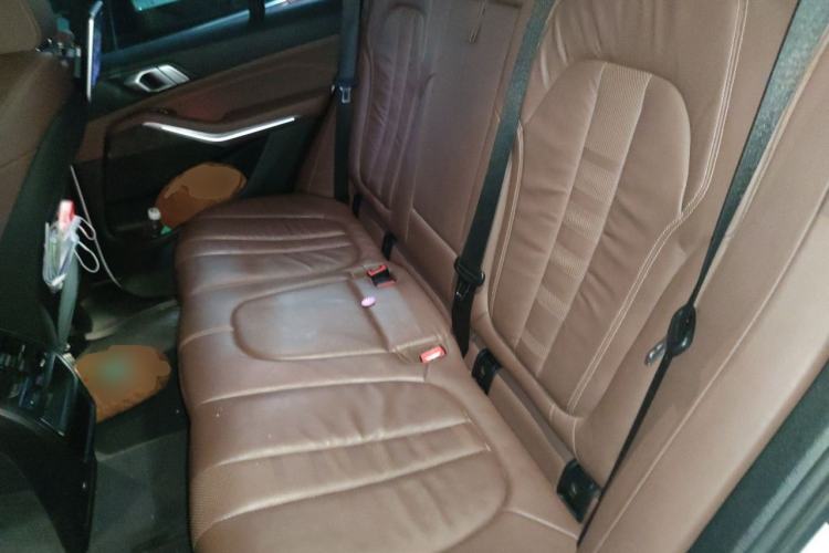 Used BMW X5 2019 xDrive40i M Sport Package Left Rear Seat