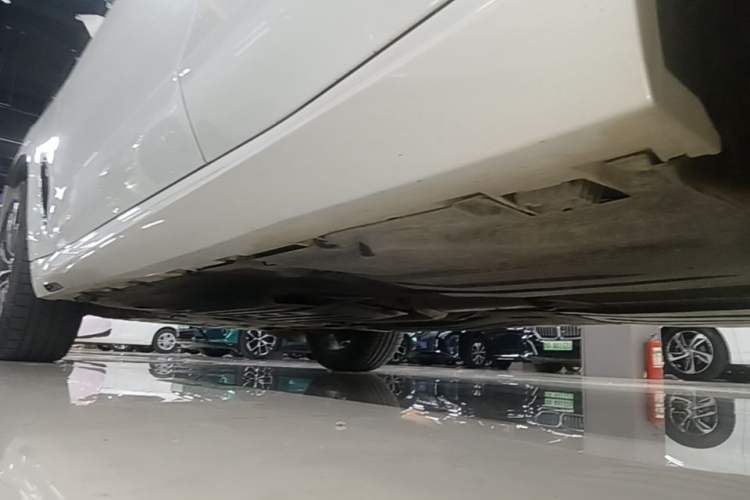 Used BMW X5 2019 xDrive40i M Sport Package Left Side Sill