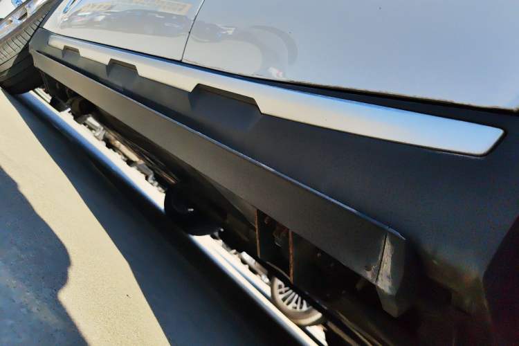 Used BMW X5 2019 xDrive30i X Design Package Left Side Sill