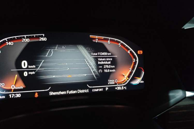 Used BMW X5 2019 xDrive40i M Sport Package Odometer Close Up