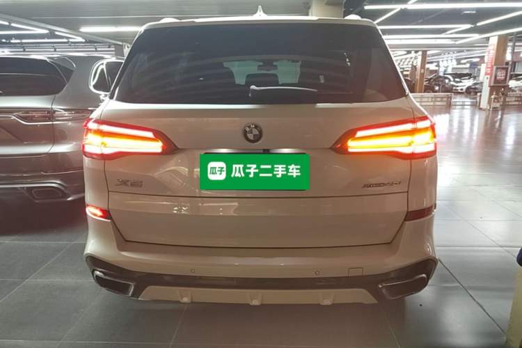 Used BMW X5 2019 xDrive40i M Sport Package Rear