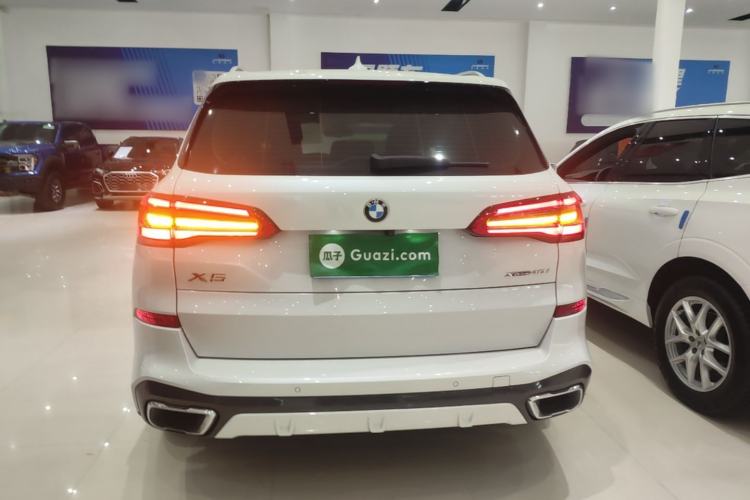 Used BMW X5 2019 xDrive40i M Sport Package Rear