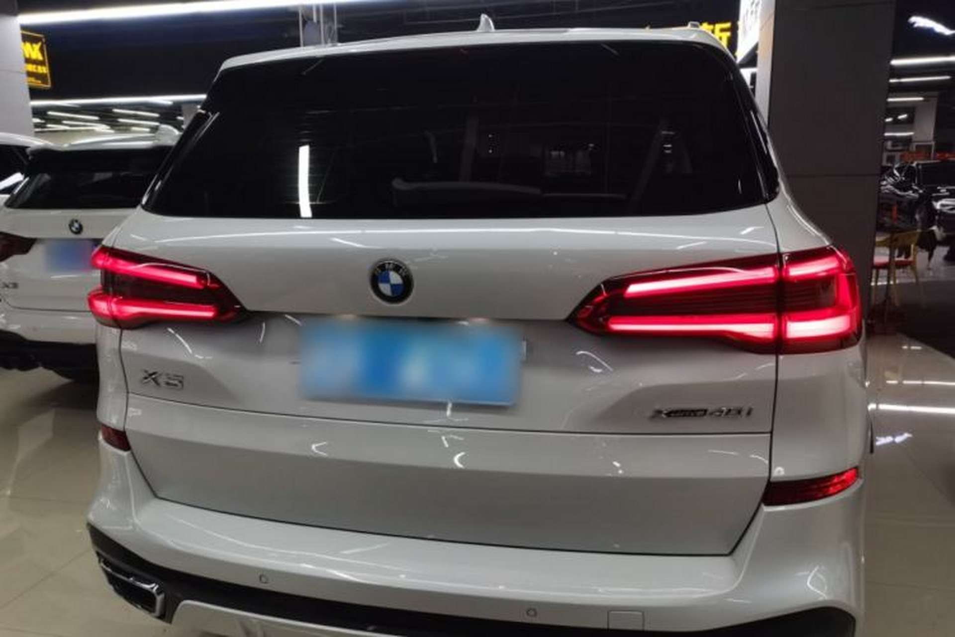 Used BMW X5 2019 xDrive40i M Sport Package Rear