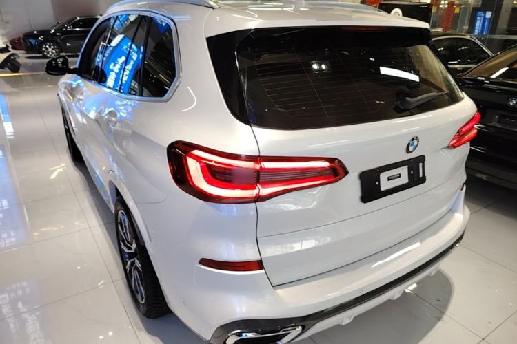 Used BMW X5 2019 xDrive40i M Sport Package Rear Left 45 Deg