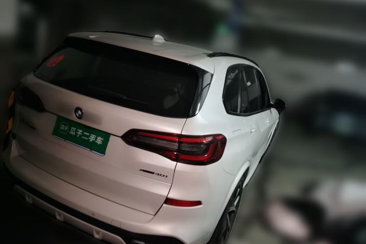 Used BMW X5 2019 xDrive40i Luxury Model with M Sport Package Rear Right 45 Deg