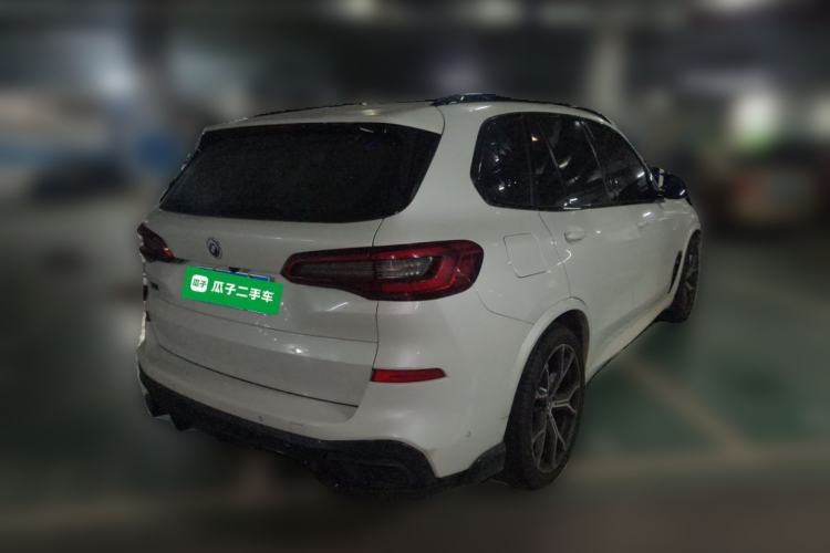 Used BMW X5 2019 xDrive40i Luxury Model with M Sport Package Rear Right 45 Deg