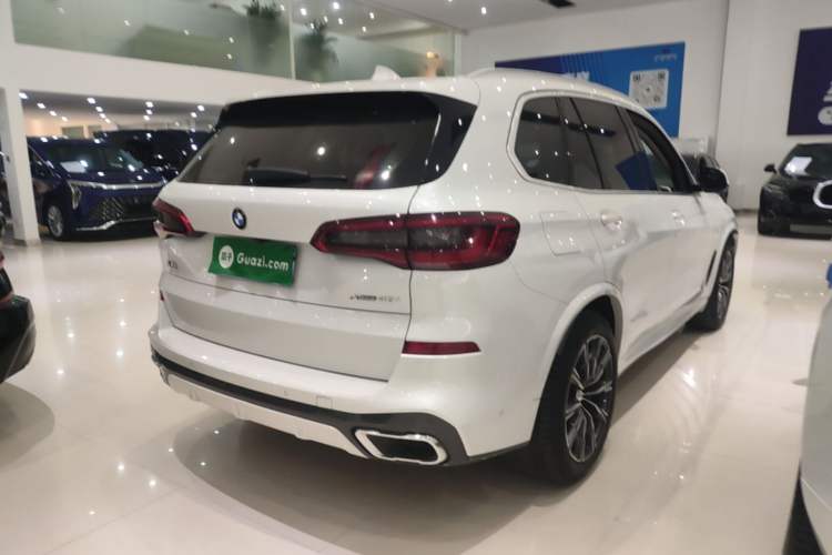 Used BMW X5 2019 xDrive40i M Sport Package Rear Right 45 Deg
