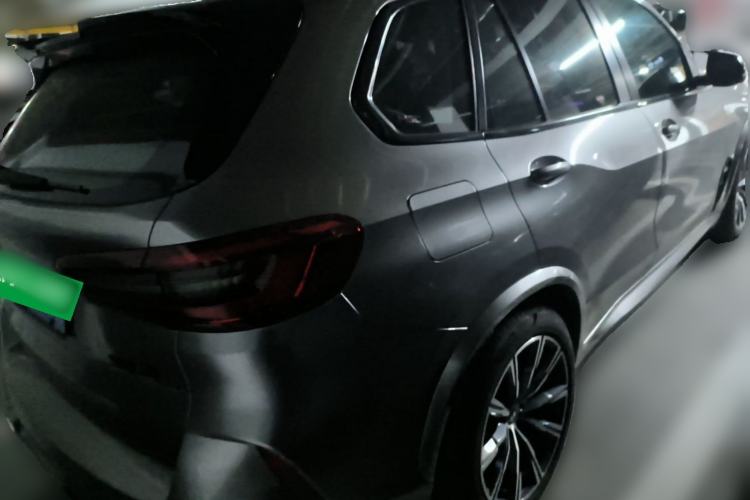 Used BMW X5 2019 xDrive40i M Sport U.S. specification Rear Right 45 Deg
