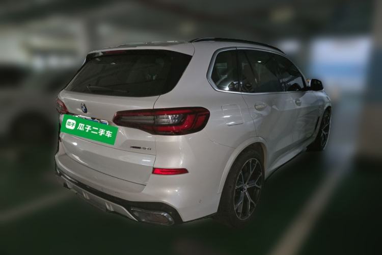 Used BMW X5 2019 xDrive40i Luxury Model with M Sport Package Rear Right 45 Deg