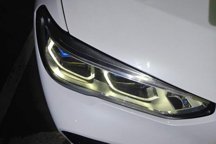 Used BMW X5 2019 xDrive40i M Sport Package Right Front Headlight