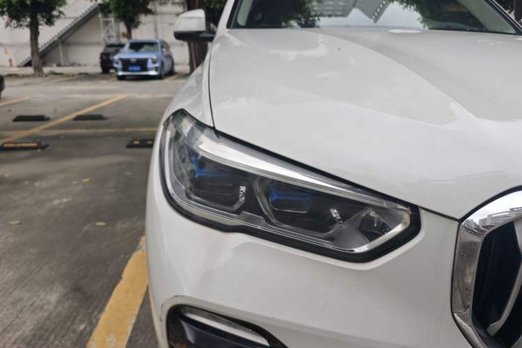 Used BMW X5 2019 xDrive40i M Sport Package Right Front Headlight