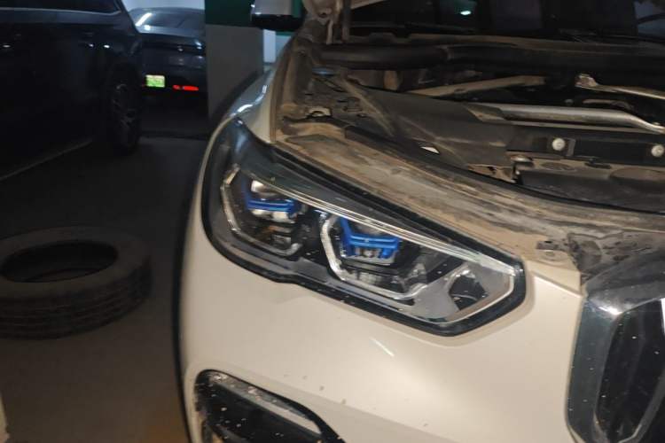 Used BMW X5 2019 xDrive40i M Sport Package Right Front Headlight