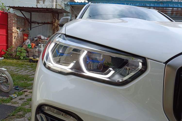 Used BMW X5 2019 xDrive40i M Sport Package Right Front Headlight