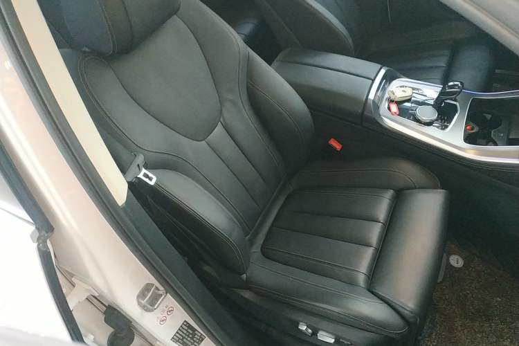 Used BMW X5 2019 xDrive40i M Sport Package Right Front Seat