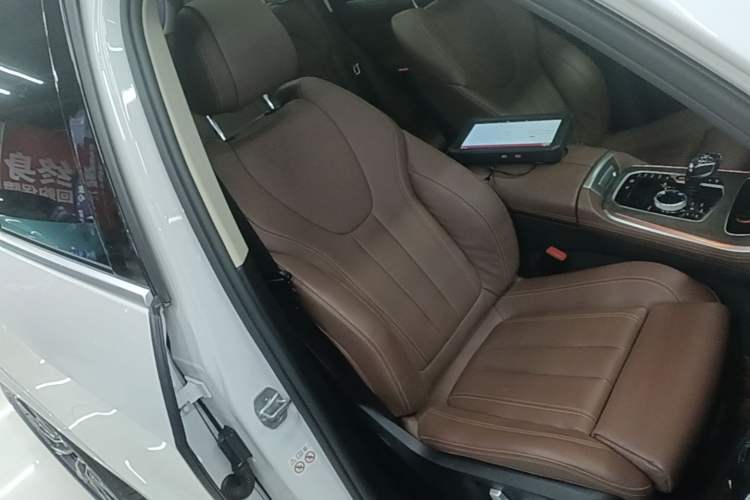 Used BMW X5 2019 xDrive40i M Sport Package Right Front Seat