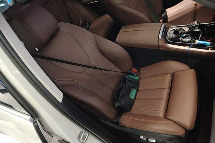Used BMW X5 2019 xDrive40i M Sport Package Right Front Seat