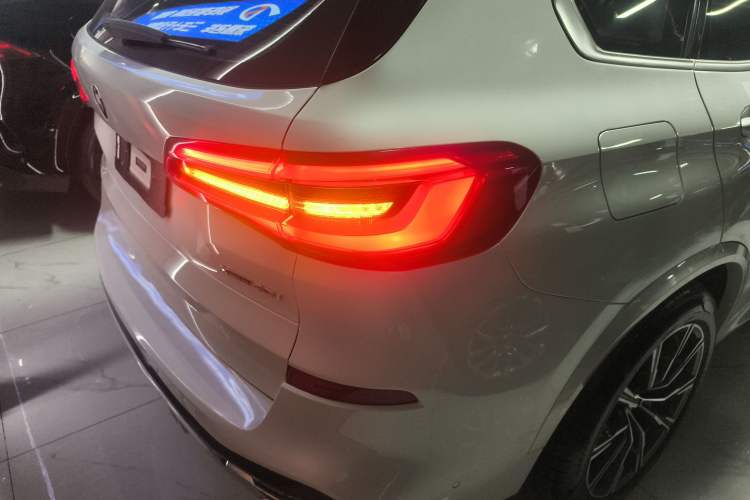 Used BMW X5 2019 xDrive40i M Sport Package Right Rear Taillight