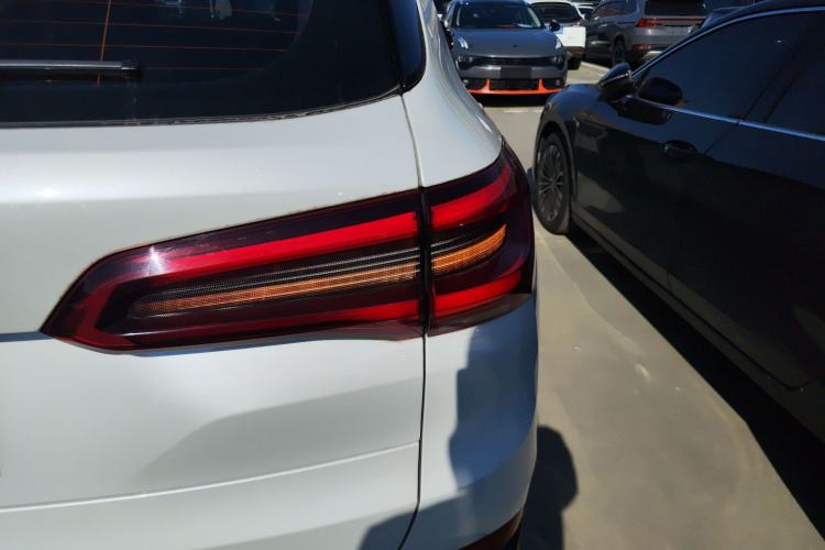 Used BMW X5 2019 xDrive30i X Design Package Right Rear Taillight