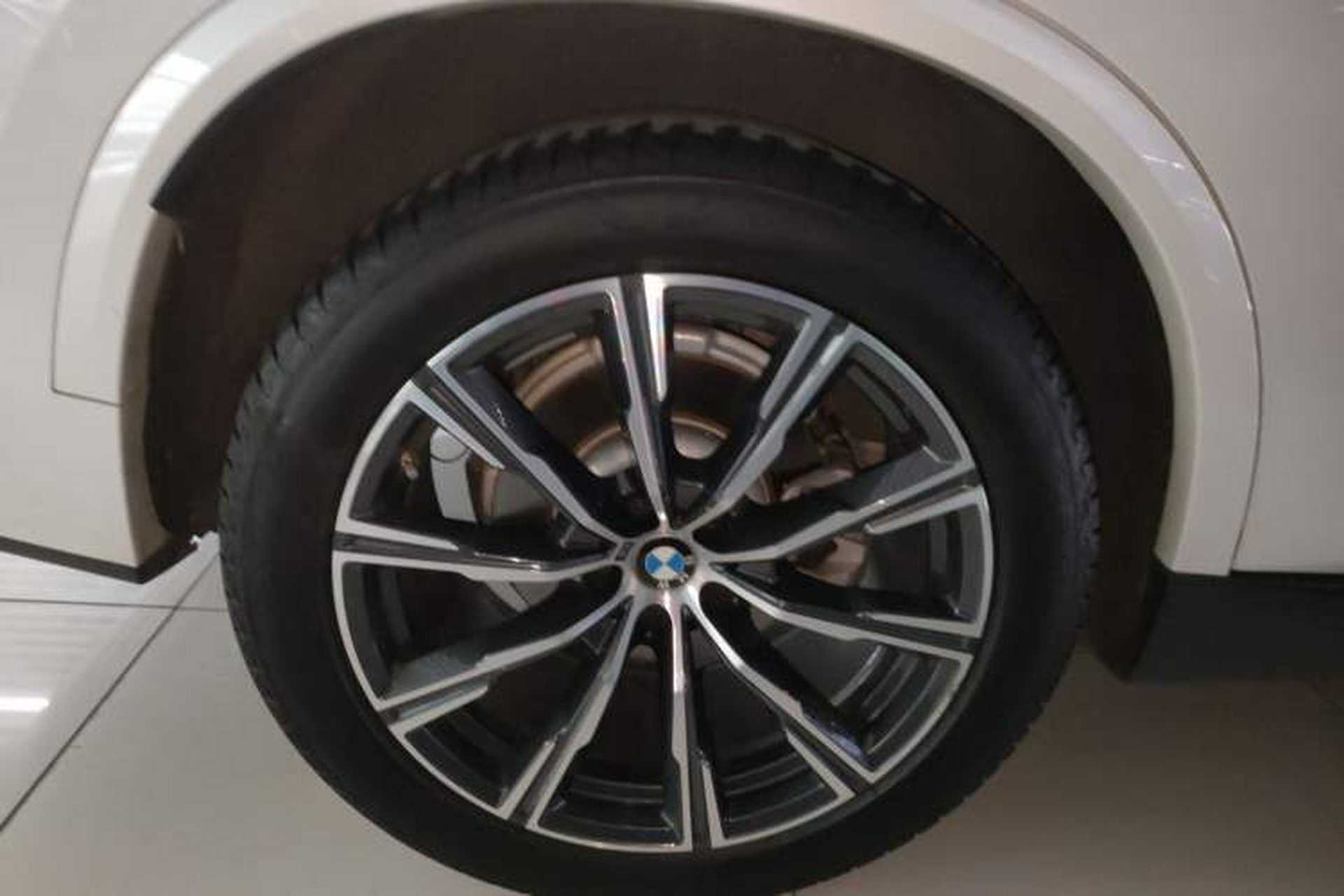 Used BMW X5 2019 xDrive30i M Sport Package Right Rear Wheel Hub
