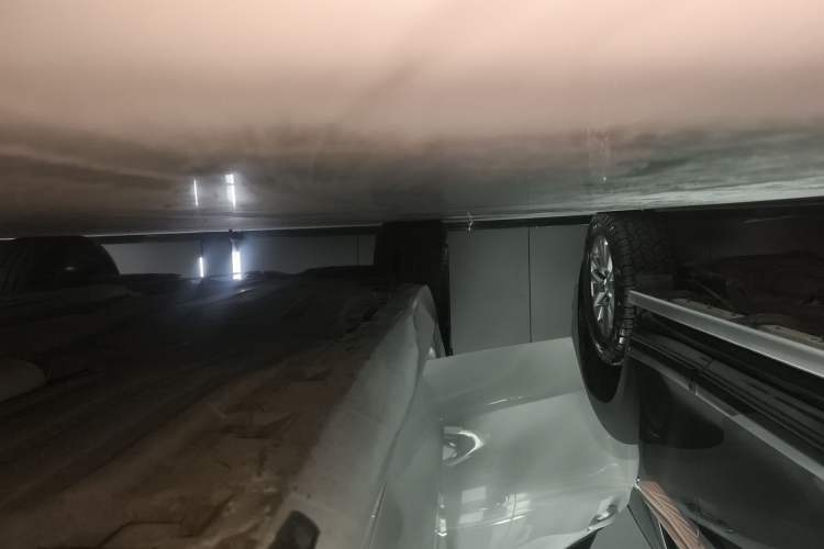 Used BMW X5 2019 xDrive40i M Sport Package Right Side Sill