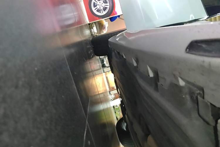 Used BMW X5 2019 xDrive40i M Sport Package Right Side Sill