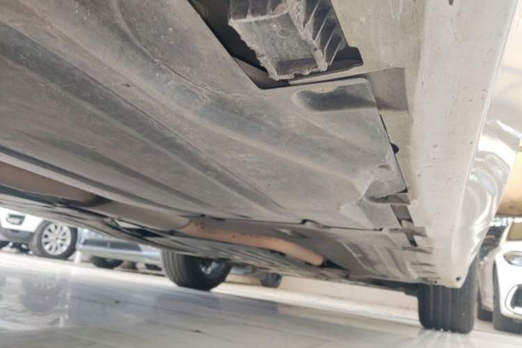 Used BMW X5 2019 xDrive40i M Sport Package Right Side Sill