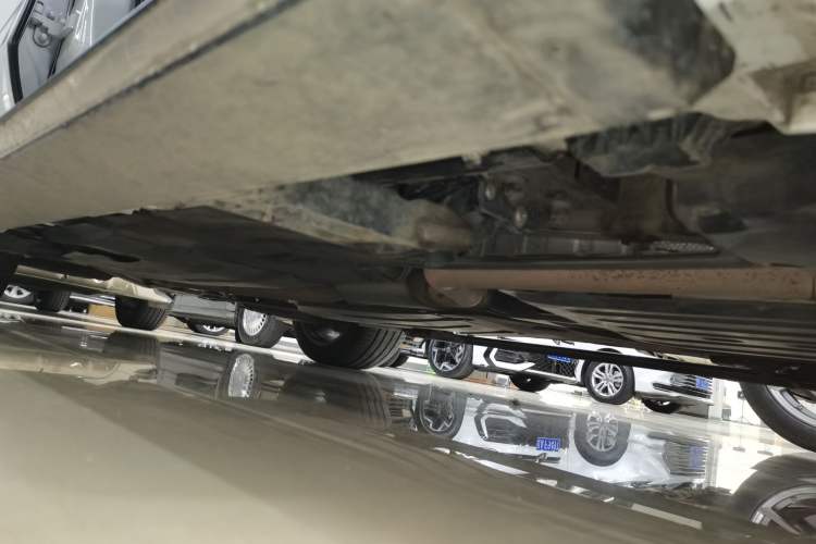 Used BMW X5 2019 xDrive40i M Sport Package Right Side Sill