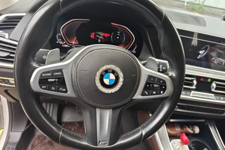 Used BMW X5 2019 xDrive40i M Sport Package Steering Wheel