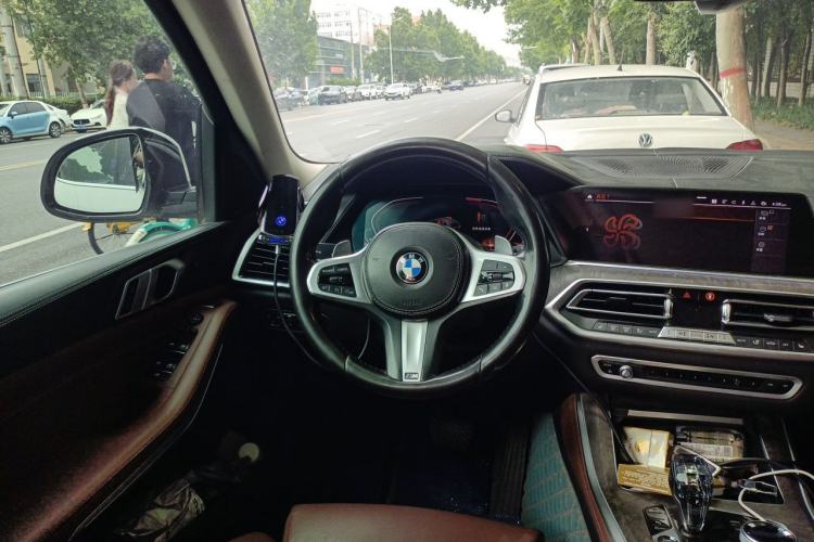 Used BMW X5 2019 xDrive30i M Sport Package Steering Wheel