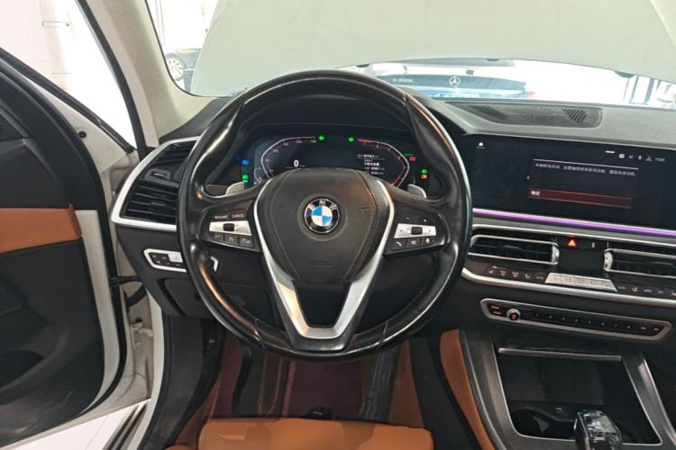 Used BMW X5 2019 xDrive40i Standard 19-inch wheels U.S. specification Steering Wheel