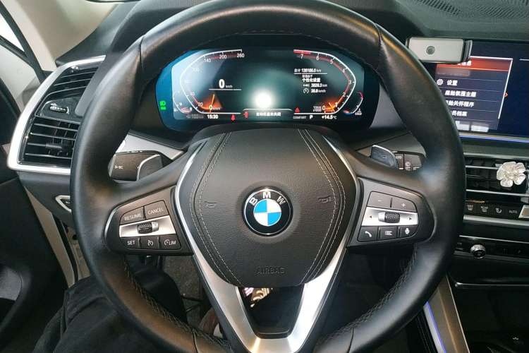 Used BMW X5 2019 xDrive40i M Sport Package Steering Wheel