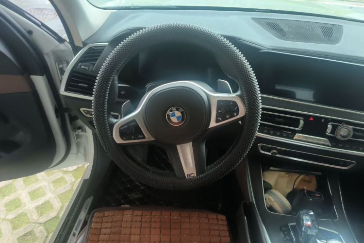 Used BMW X5 2019 xDrive40i M Sport Package Steering Wheel