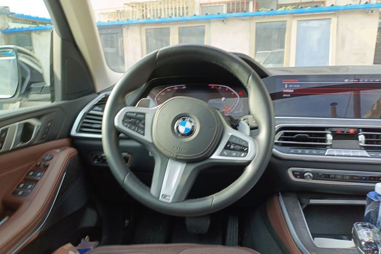Used BMW X5 2019 xDrive40i M Sport Package Steering Wheel