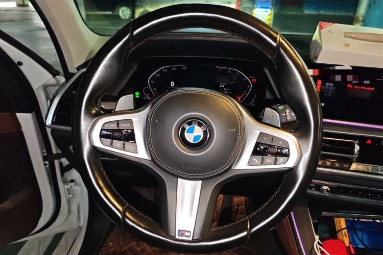 Used BMW X5 2019 xDrive40i M Sport Package Steering Wheel