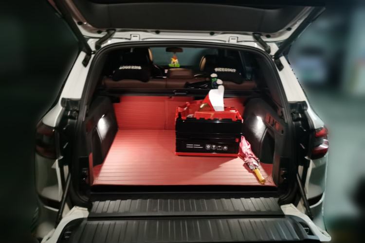 Used BMW X5 2019 xDrive40i Luxury Model with M Sport Package Trunk