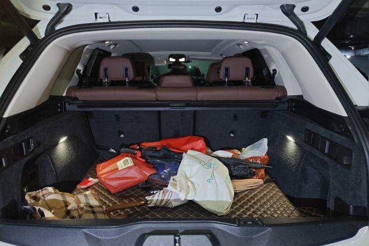 Used BMW X5 2019 xDrive40i M Sport Package Trunk