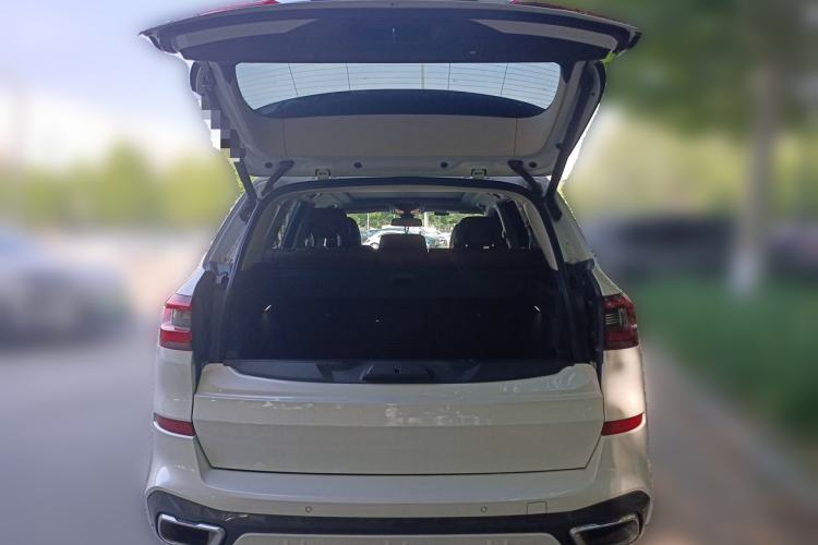 Used BMW X5 2019 xDrive40i M Sport U.S. specification Trunk