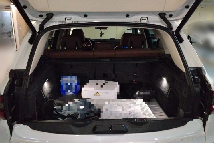 Used BMW X5 2019 xDrive40i M Sport Package Trunk