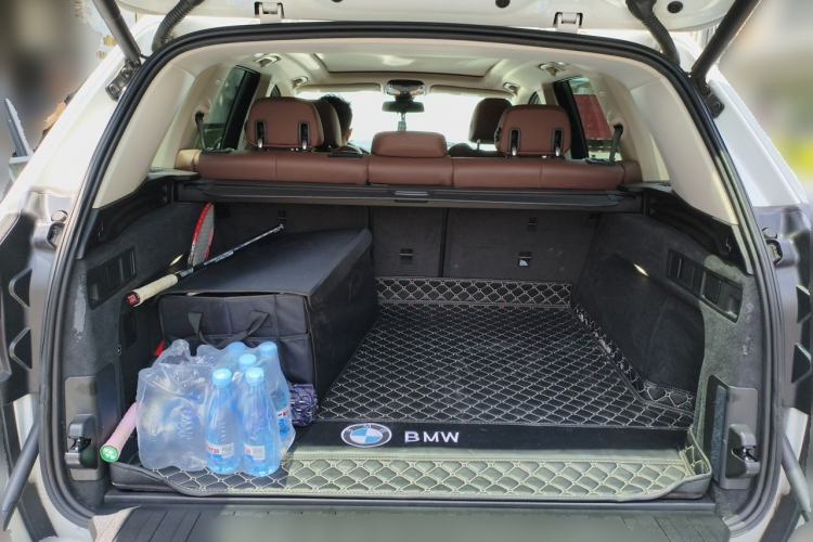 Used BMW X5 2019 xDrive40i M Sport Package Trunk
