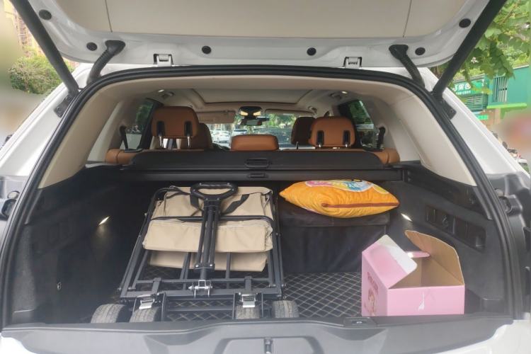Used BMW X5 2019 xDrive40i M Sport Package Trunk
