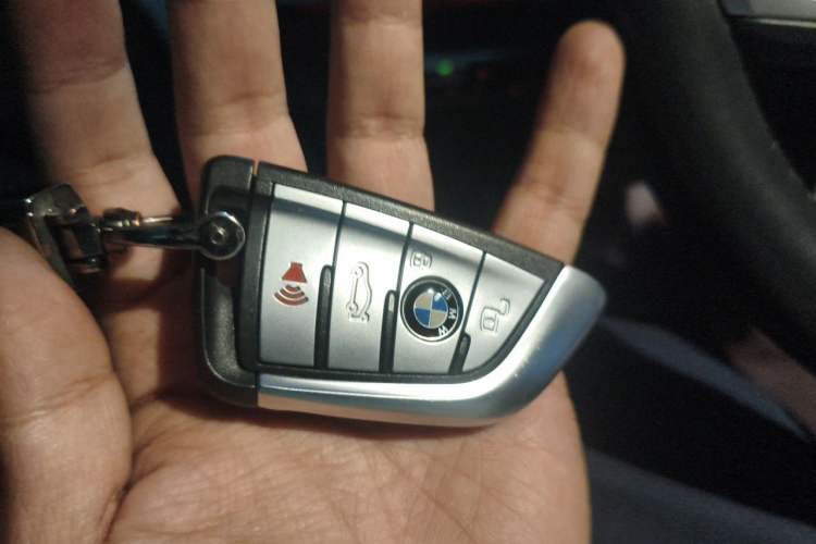 Used BMW X5  Vehicle Key